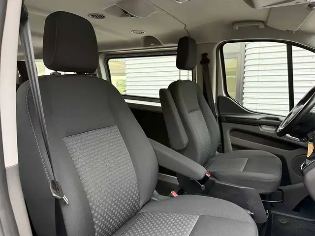 Ford Transit Custom view 21