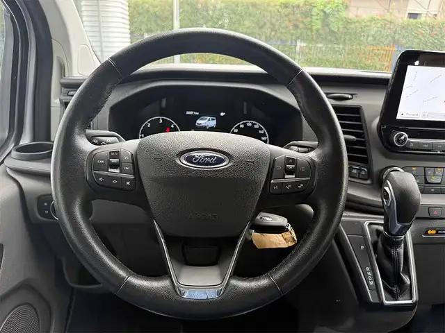 Ford Transit Custom view 11