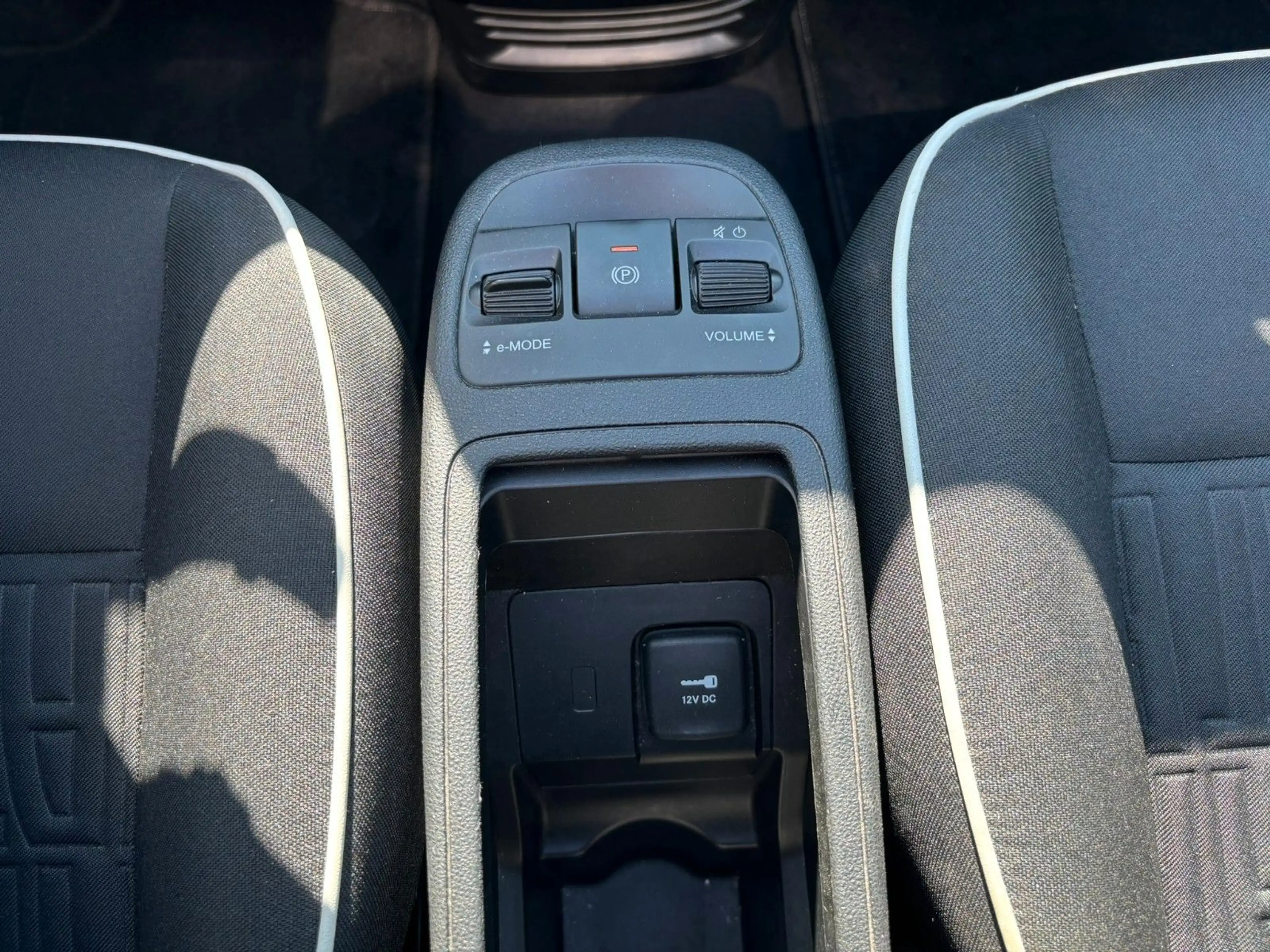 Fiat 500e Cabrio ICON MY23 42kWh — photo 15