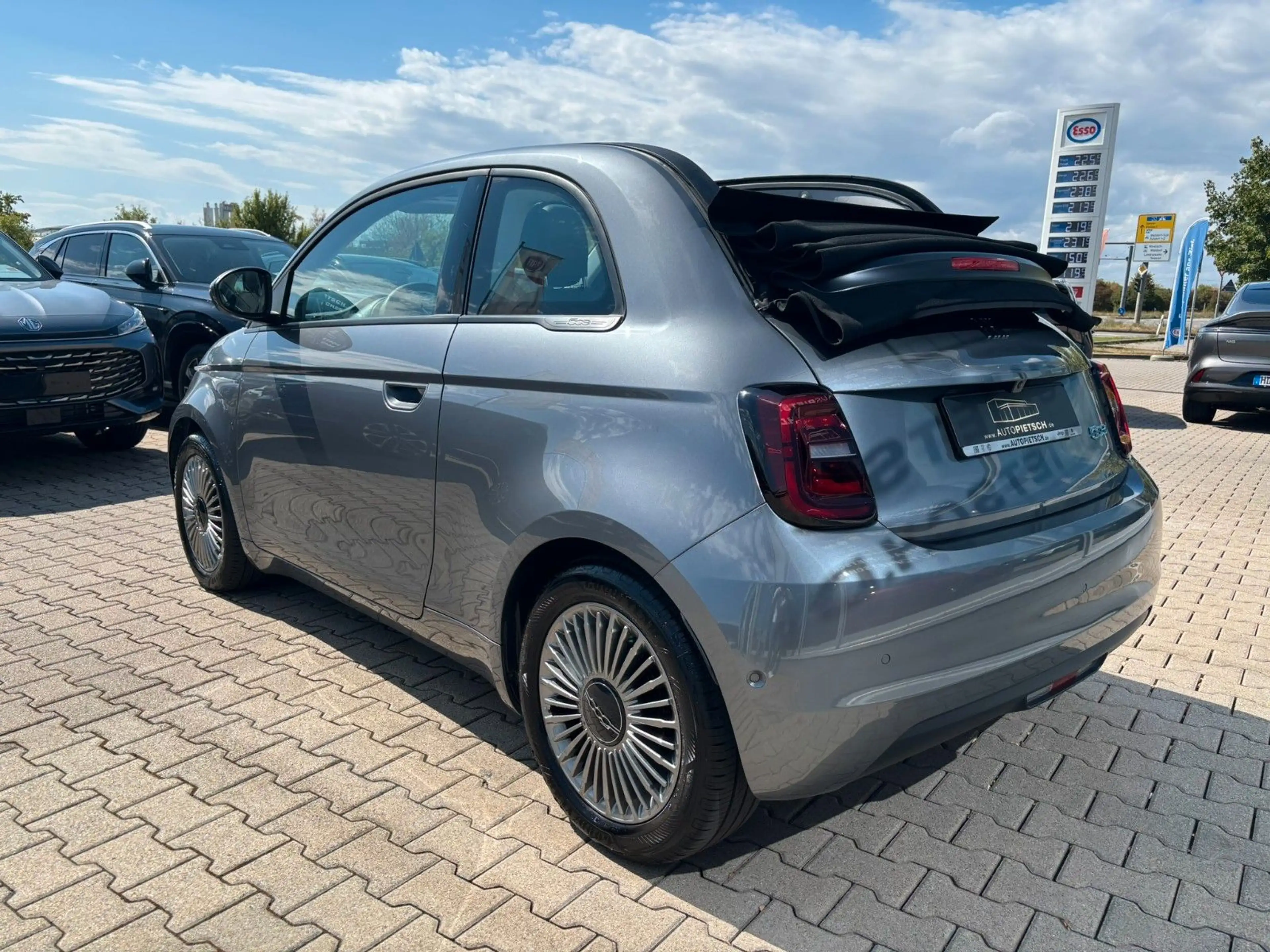 Fiat 500e Cabrio ICON MY23 42kWh — photo 5