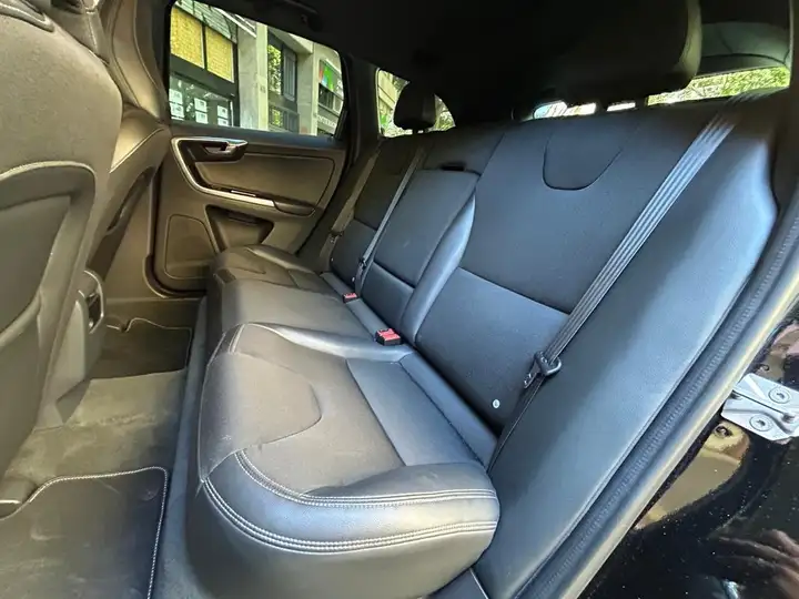 Volvo XC60 D3 Momentum 2017, foto 29