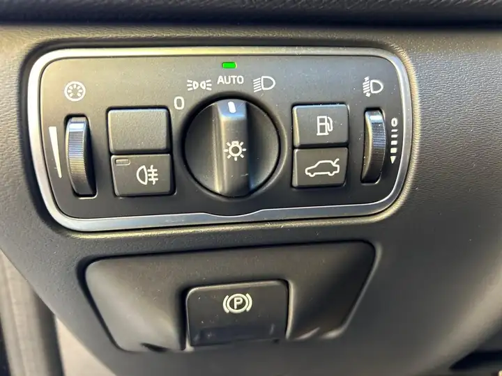 Volvo XC60 D3 Momentum 2017, foto 40