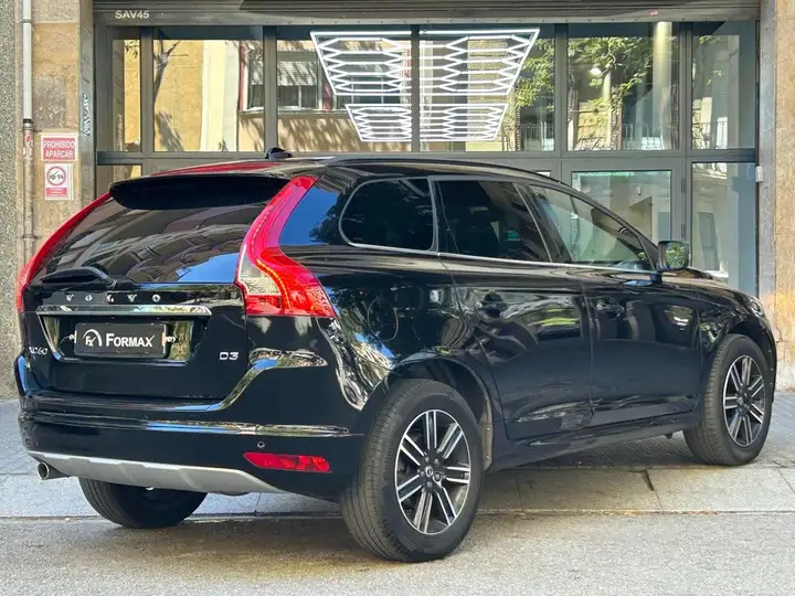 Volvo XC60 D3 Momentum 2017, foto 3