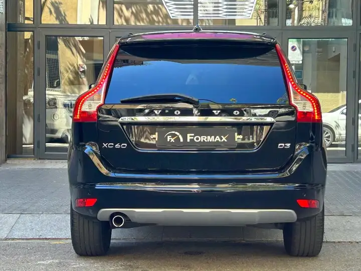 Volvo XC60 D3 Momentum 2017, foto 10
