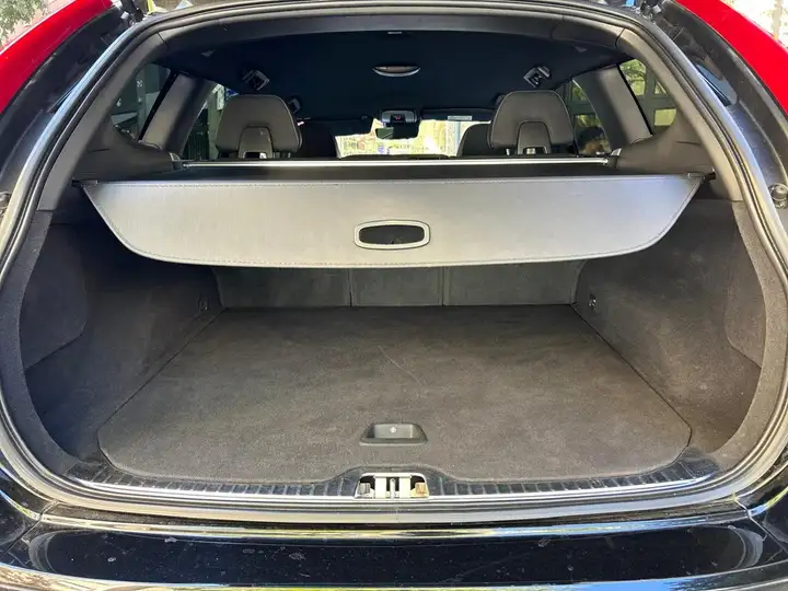 Volvo XC60 D3 Momentum 2017, foto 13