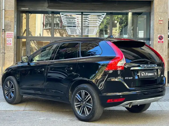 Volvo XC60 D3 Momentum 2017, foto 4