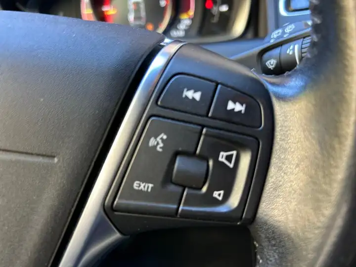 Volvo XC60 D3 Momentum 2017, foto 32