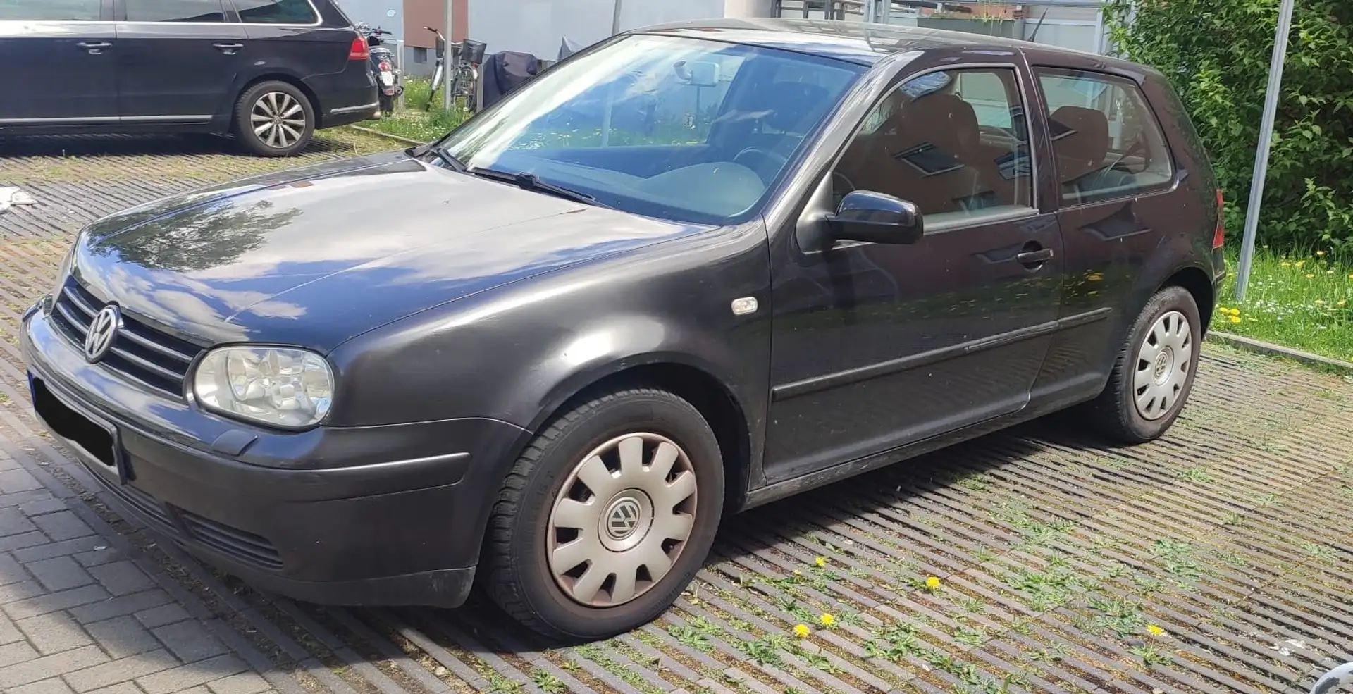 Volkswagen Golf 1.9 TDI 74 kw Basis Schwarz - 2