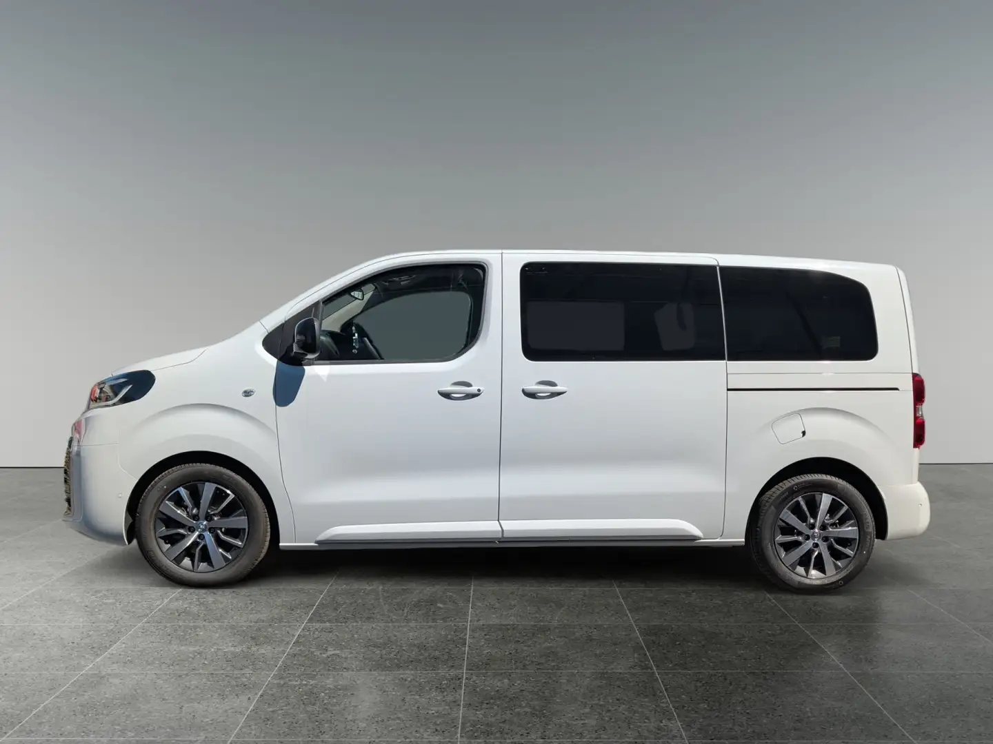 Toyota Proace Proace Verso L1 5-türig Teamplayer 2,2L Diesel 8- Weiß - 2
