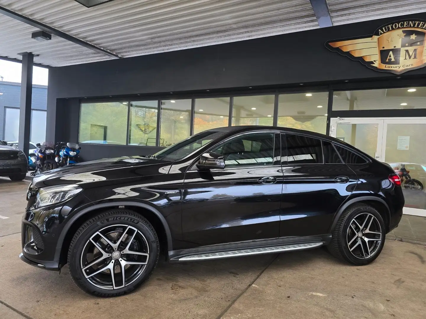 Mercedes-Benz GLE 450 / 43 AMG Coupé 4Matic LEDER/AHK/1.Hand Czarny - 2