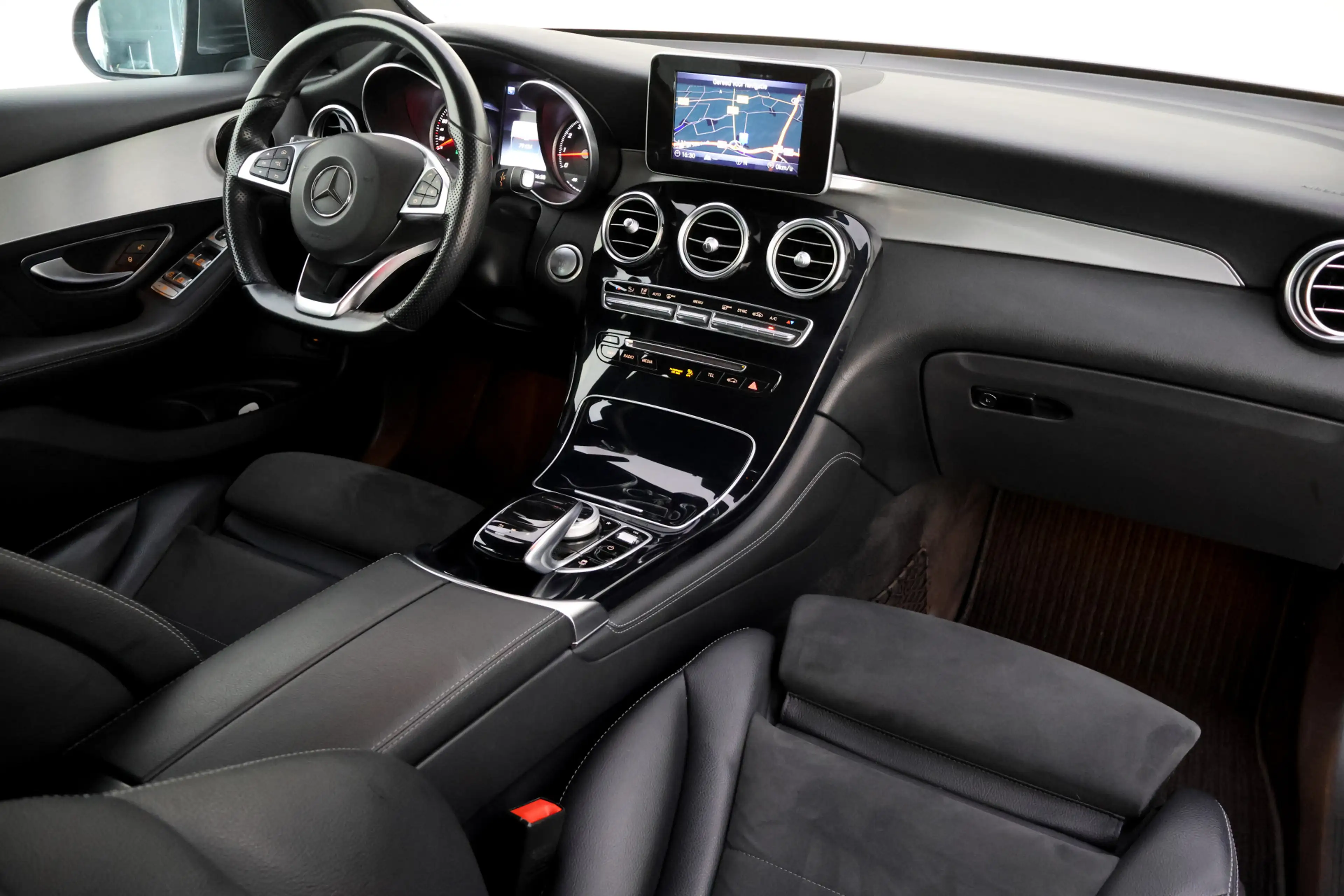 Mercedes-Benz GLC 250 4MATIC DISTRONIC | 360 CAM | NAVI | BLINDSPOT | EL — photo 19