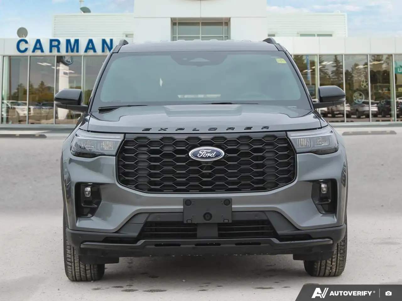 Ford Explorer снимка Ford Explorer