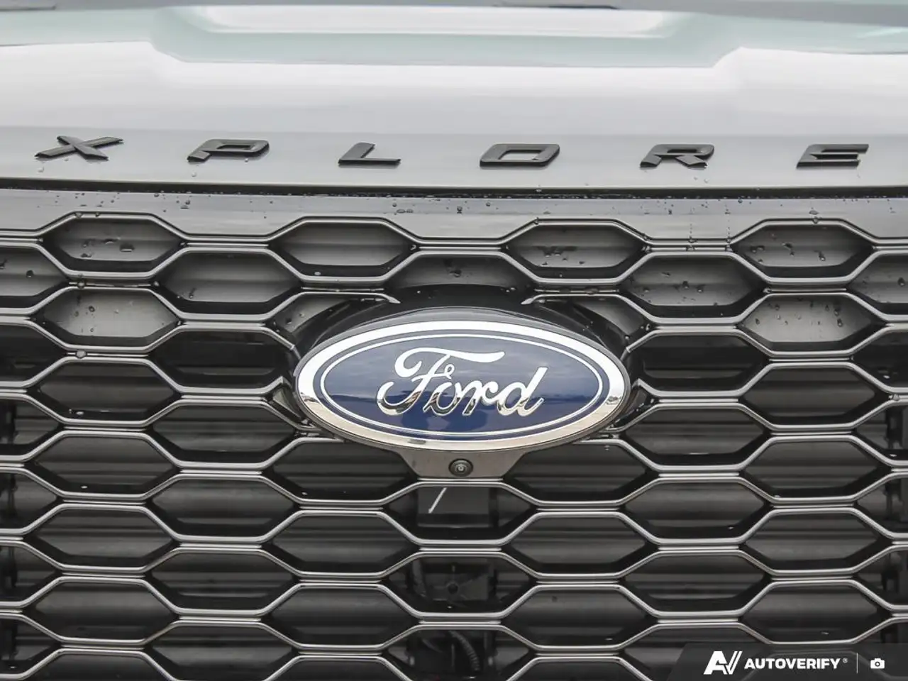 Ford Explorer снимка Ford Explorer