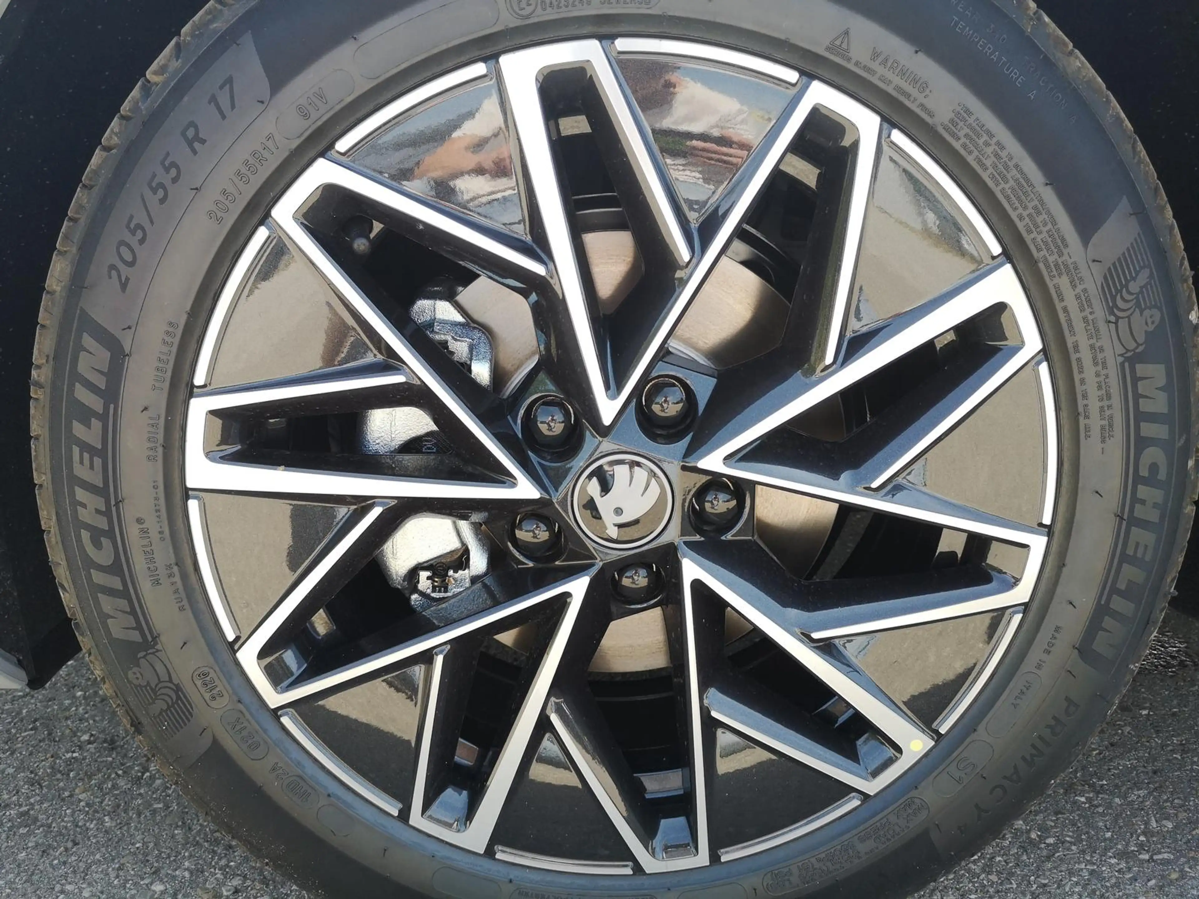 Skoda Octavia Kombi 1.5 TSI Sportline AHK GV5 ACC — photo 4