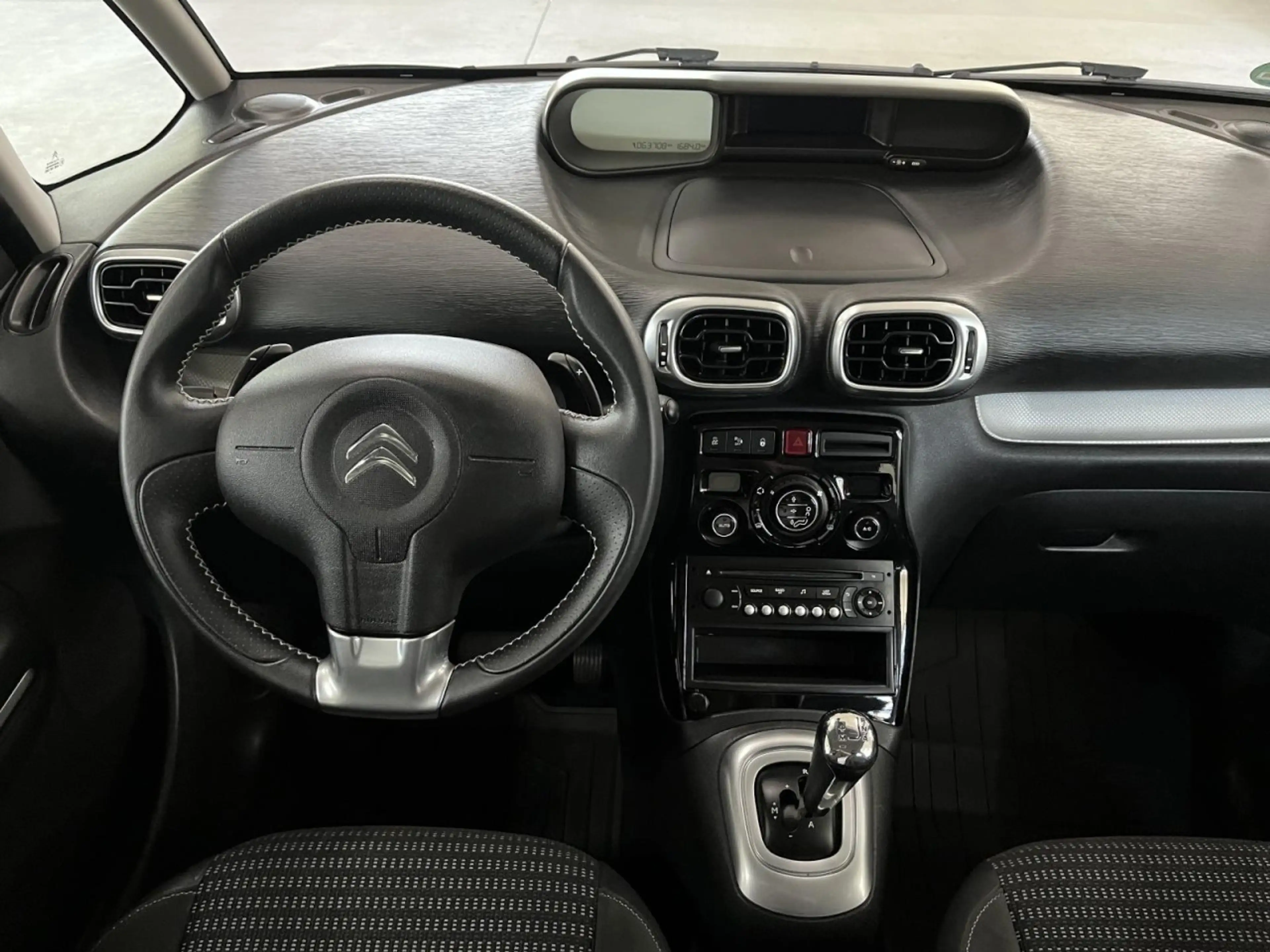 Citroen C3 Picasso EXCLUSIVE 1.6 120 PS AUTOMATIK SCHLATWIPPEN KLIMA — photo 15