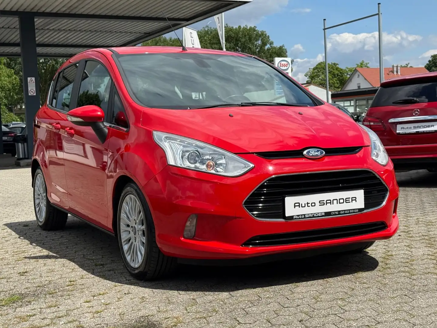 Ford B-Max Titanium 1.Hand AHK Rood - 1