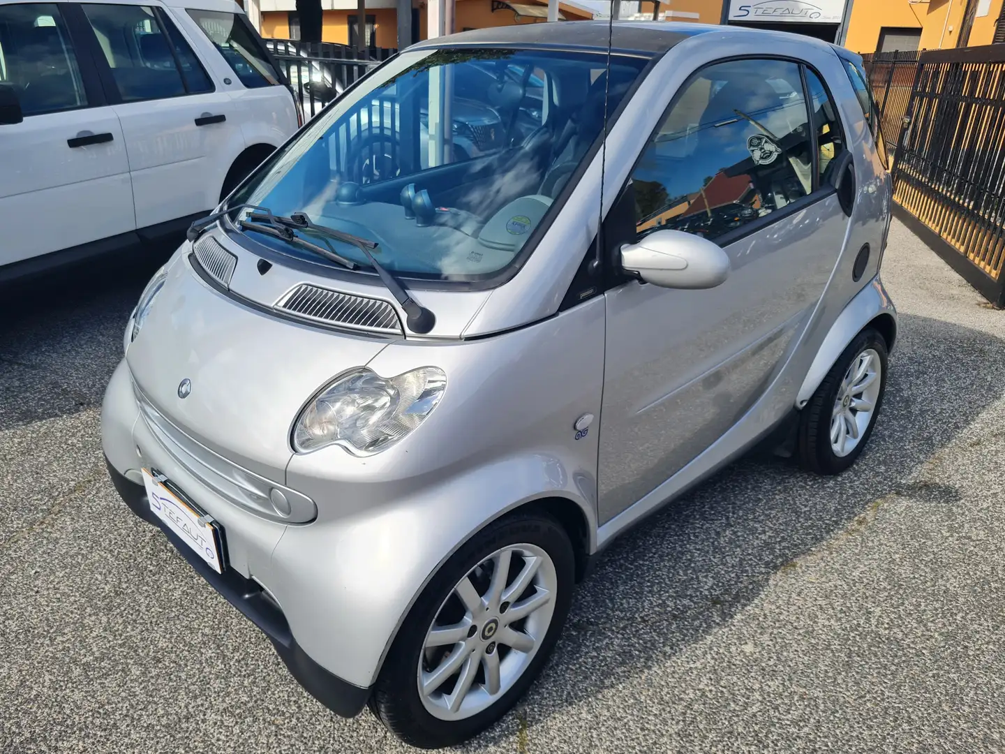 smart forTwo 800 cdi Passion *NEOPATENTATI* Gris - 2