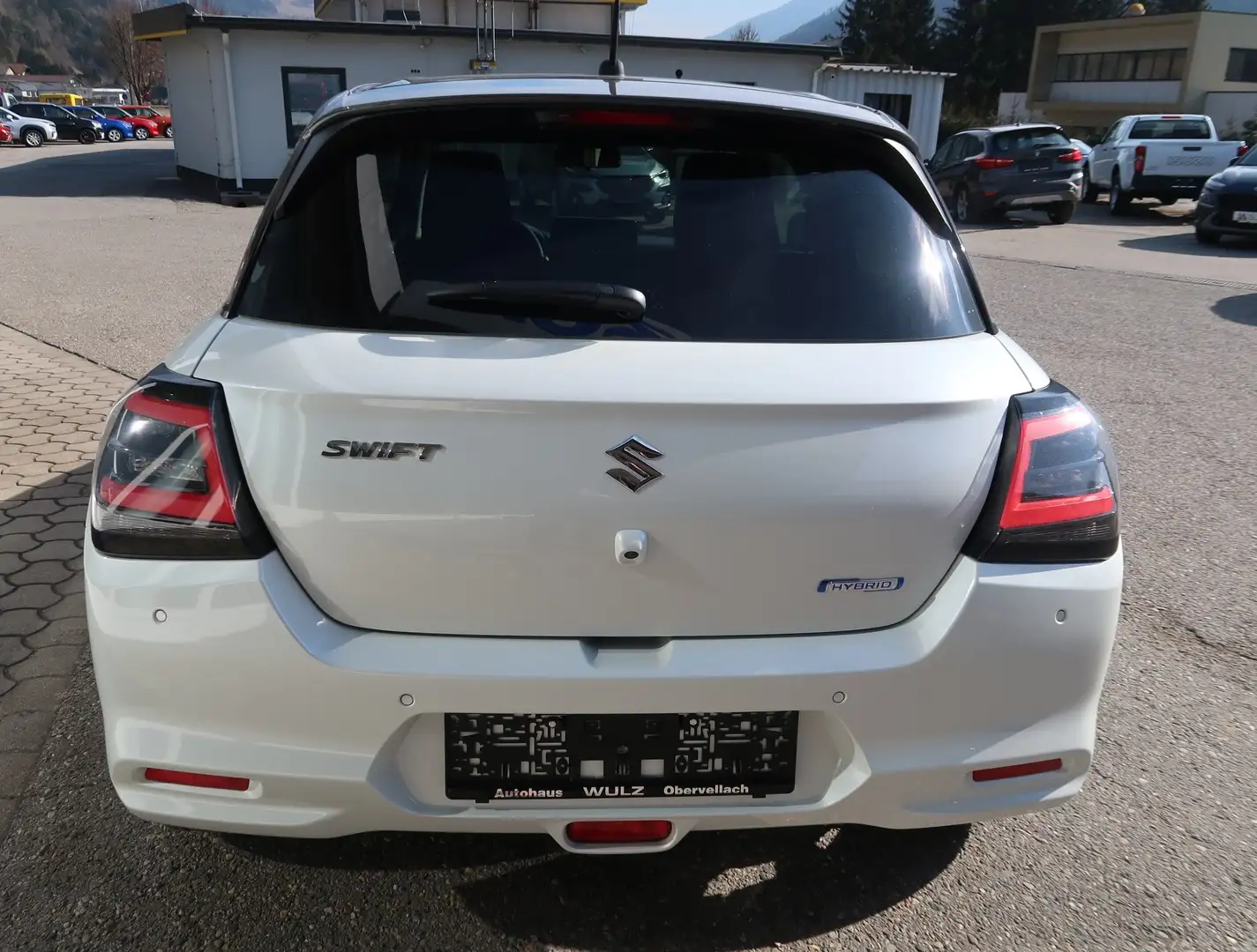 Suzuki Swift 1,2 Hybrid Shine Weiß - 2