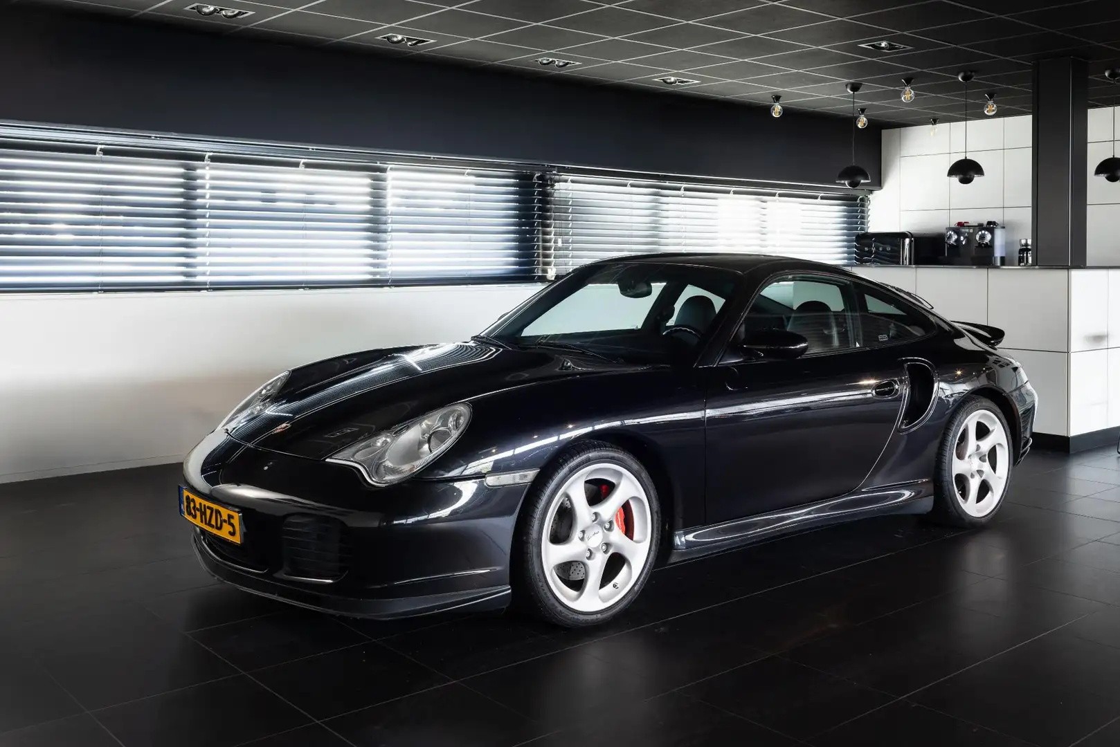 Porsche 911 3.6 Coupé Turbo Noir - 2