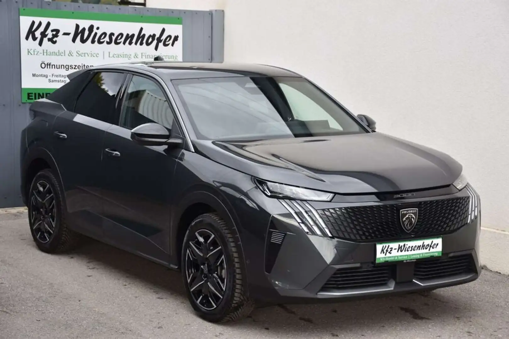 Peugeot 3008 Hybrid 136 Allure Automatik / Service NEU / Grau - 1