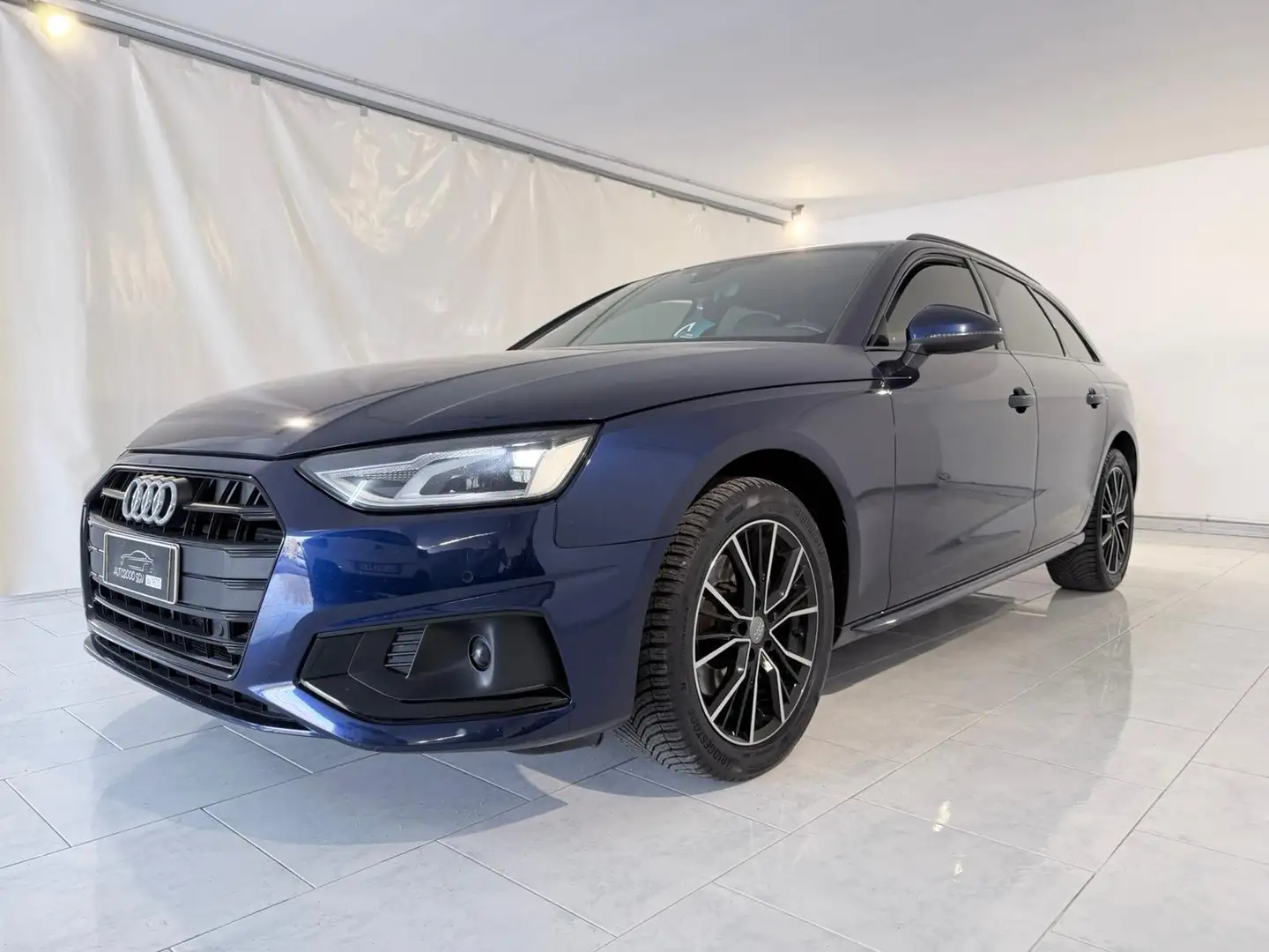 Audi A4 Avant 35 2.0 tdi 2021 Advanced 163cv s-tronic Blu/Azzurro - 2