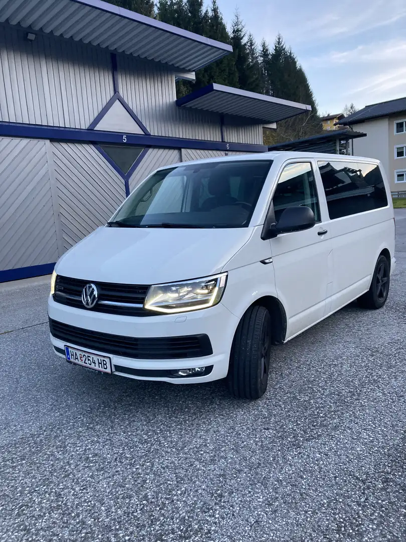 Volkswagen T6 Multivan Trendline 2,0 TDI 4Motion BMT - 1