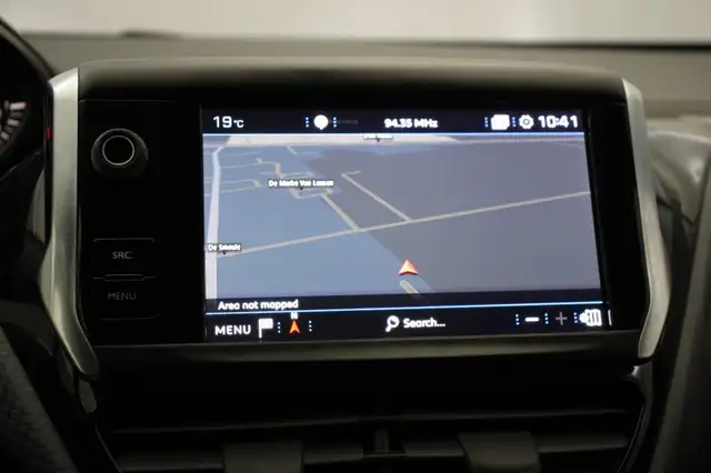 Peugeot 208 view 6