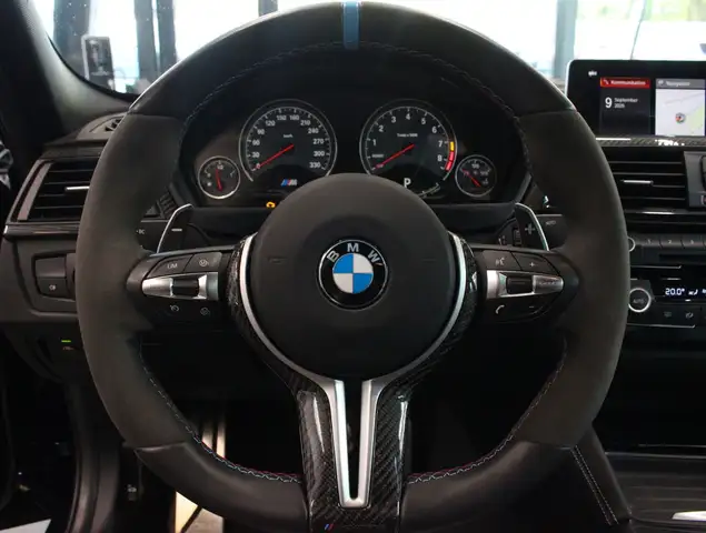 BMW M3 view 23