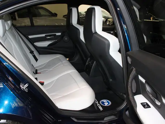 BMW M3 view 10