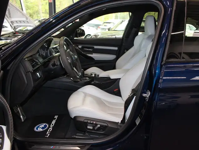 BMW M3 view 12