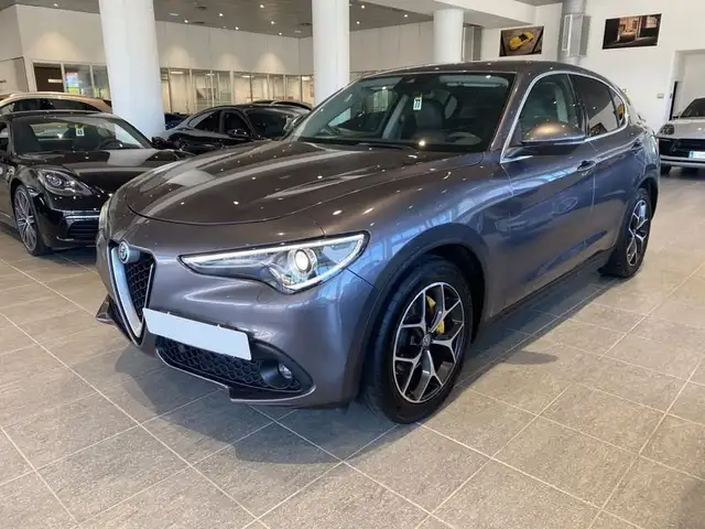 Alfa Romeo Stelvio 2.2 Turbo Diesel 190cv RWD Executive