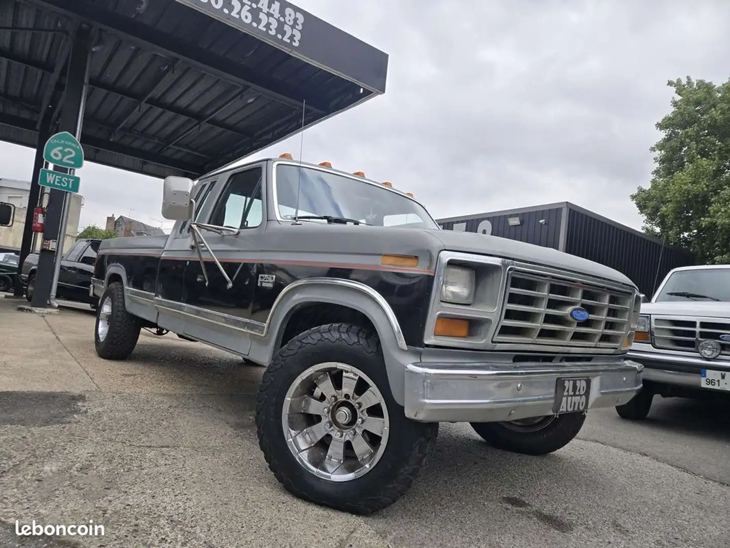 Ford F 250 F 250 Bull Nose 7.5 V8 460ci XLT Lariat Gris - 2