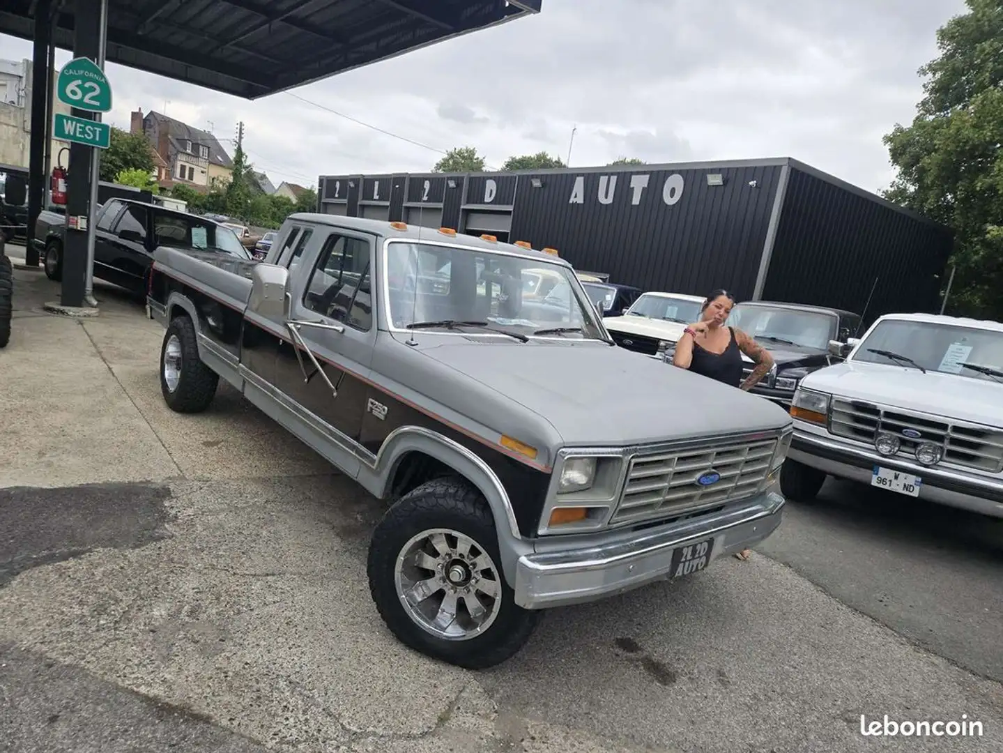 Ford F 250 F 250 Bull Nose 7.5 V8 460ci XLT Lariat Gris - 1