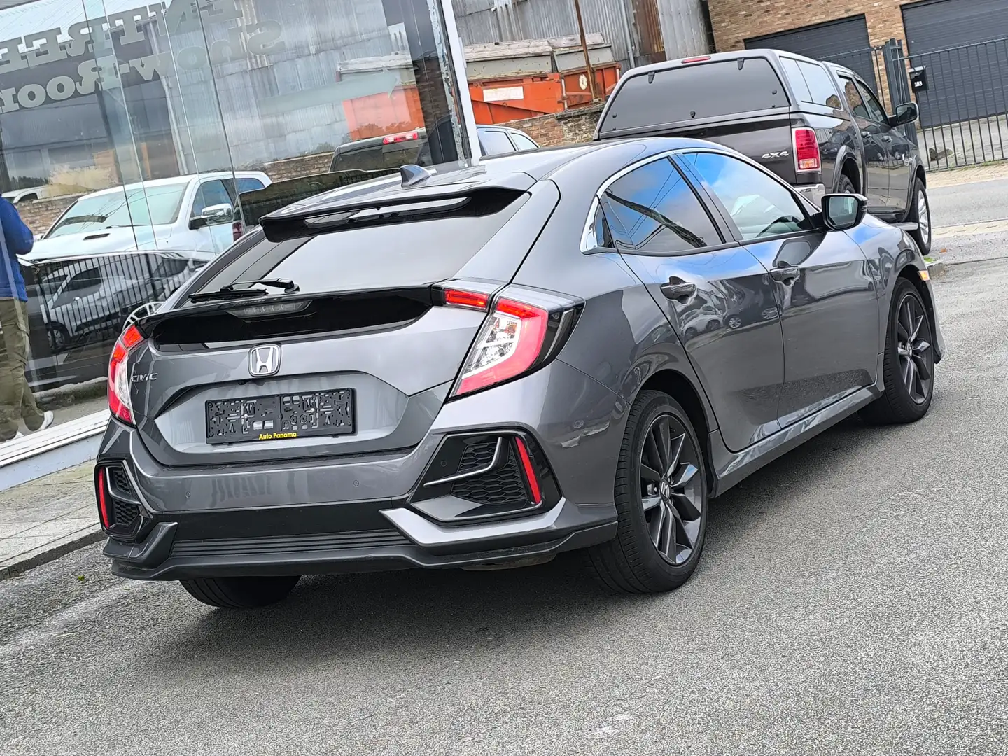 Honda Civic Civic 1.0 iVTEC B.AUT CVT Elegance BlackEd COCKPIT Grijs - 2