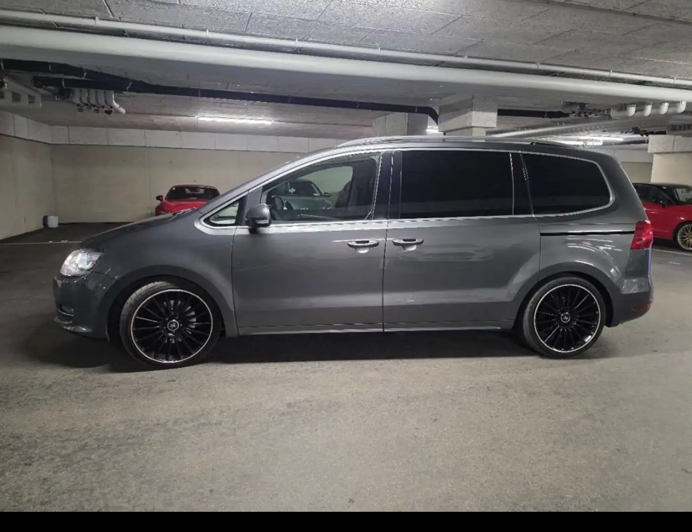 Volkswagen Sharan 2.0 TDI DSG Blue Motion Highline - 2