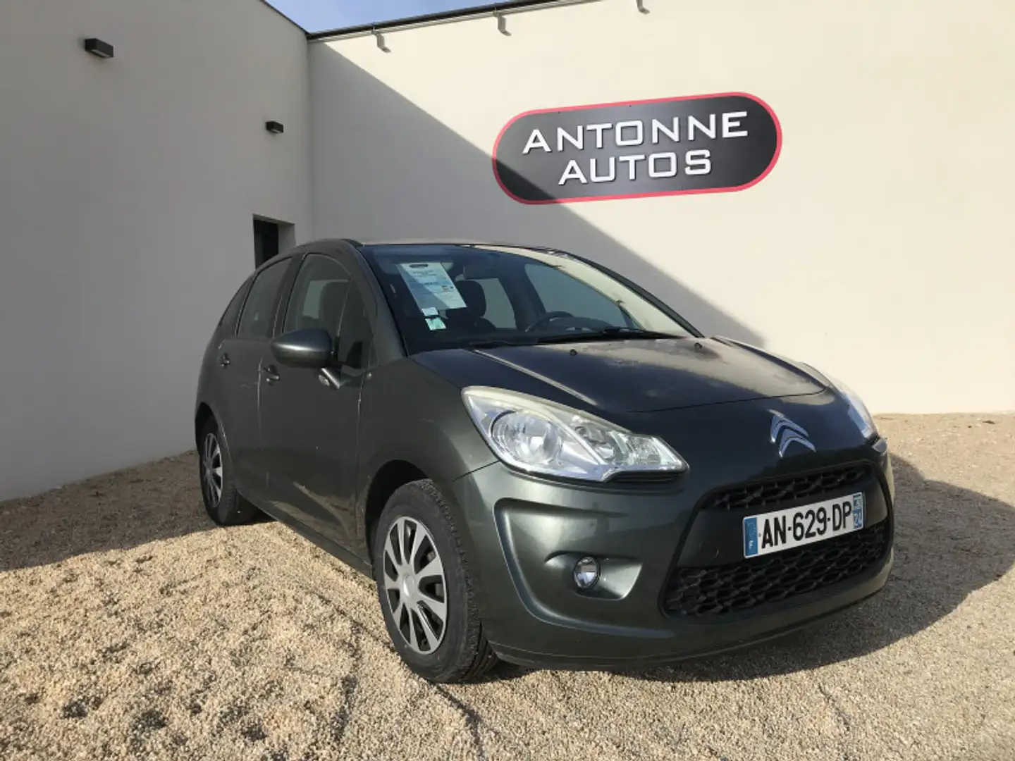 Citroen C3 1.4 HDI70 FAP CONFORT Gris - 1