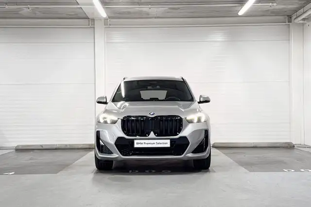 BMW X1 view 6