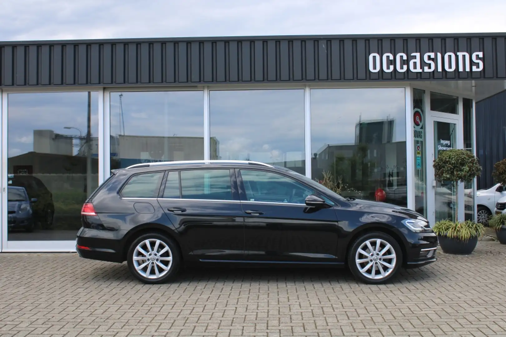 Volkswagen Golf Variant 1.5 TSI Highline Negro - 2
