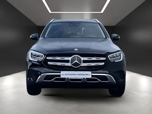Mercedes-Benz GLC view 9
