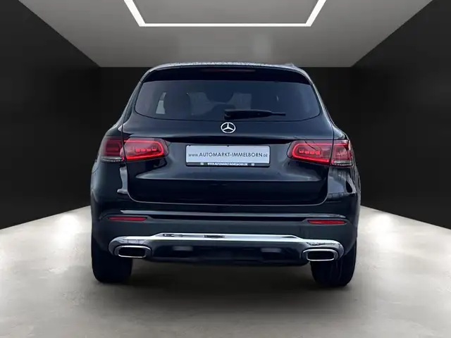 Mercedes-Benz GLC view 10