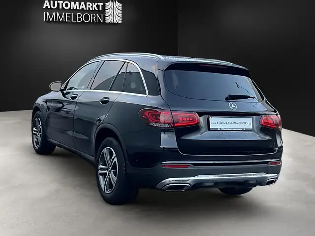 Mercedes-Benz GLC view 5