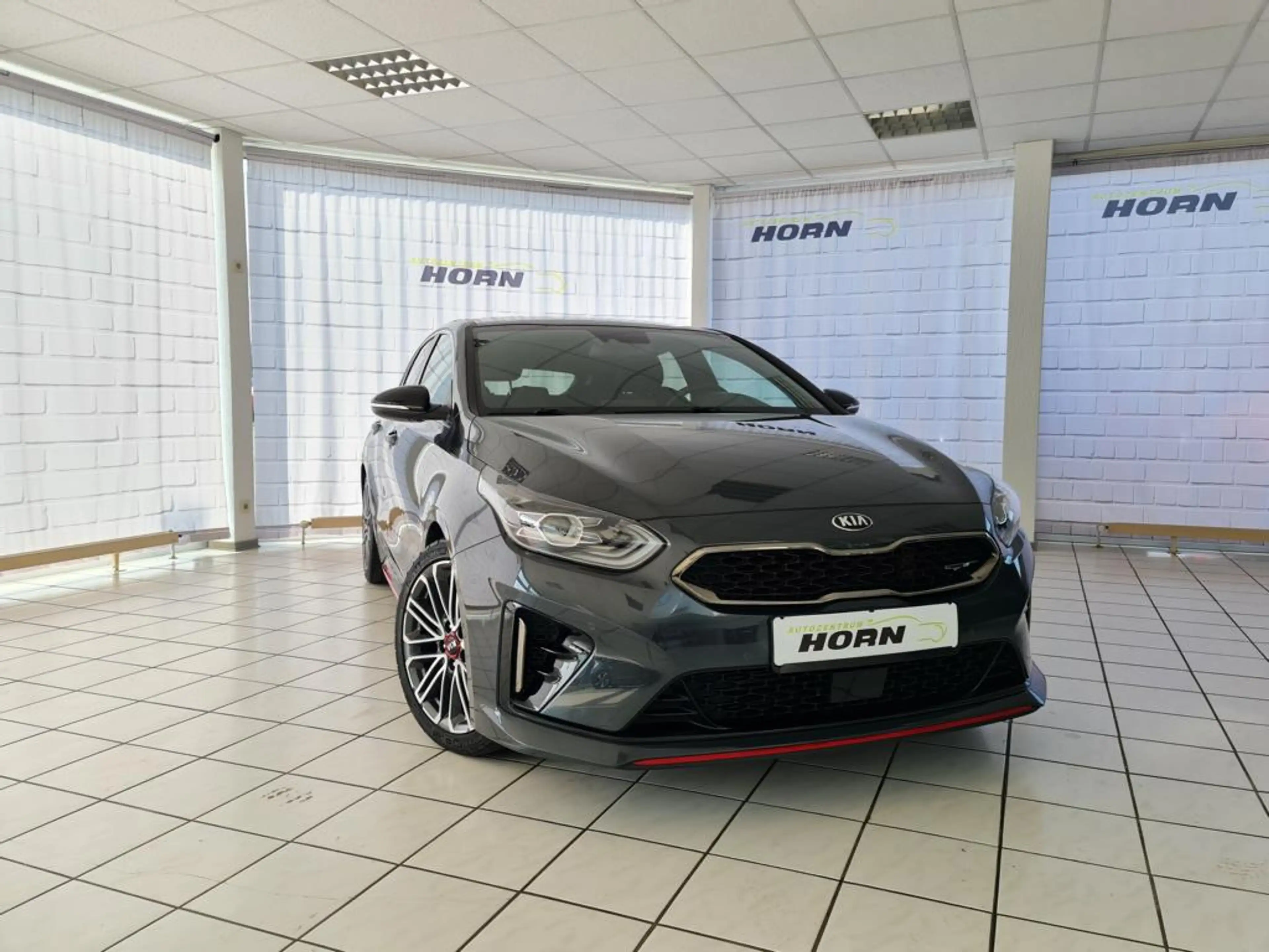 Kia ProCeed / pro_cee'd GT, unfallfrei, LED, Kamera, Navi,AHK,Kia Garantie — photo 3