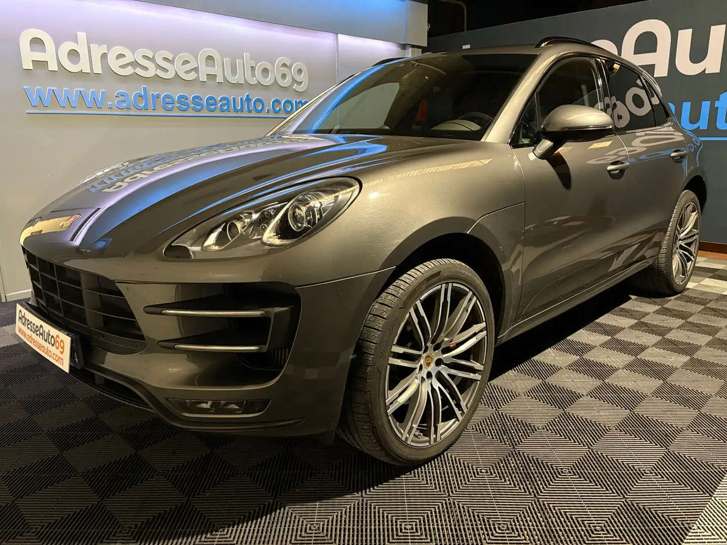 Porsche Macan Turbo V6 3.6 400CV PDK Grau - 1