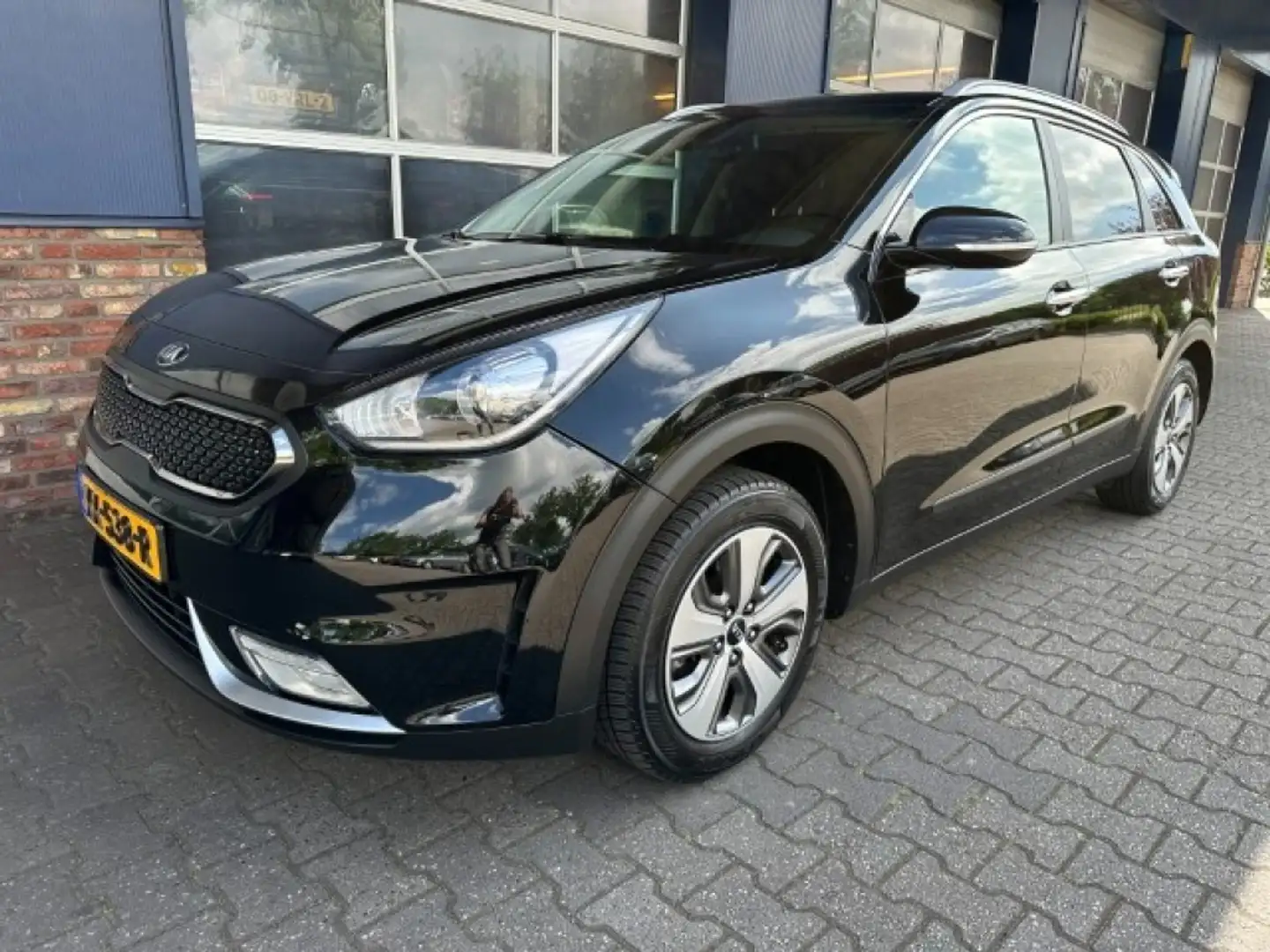 Kia Niro 1.6 GDI H. EXECUT.L  CAMERA.  ALL.IN. Zwart - 1