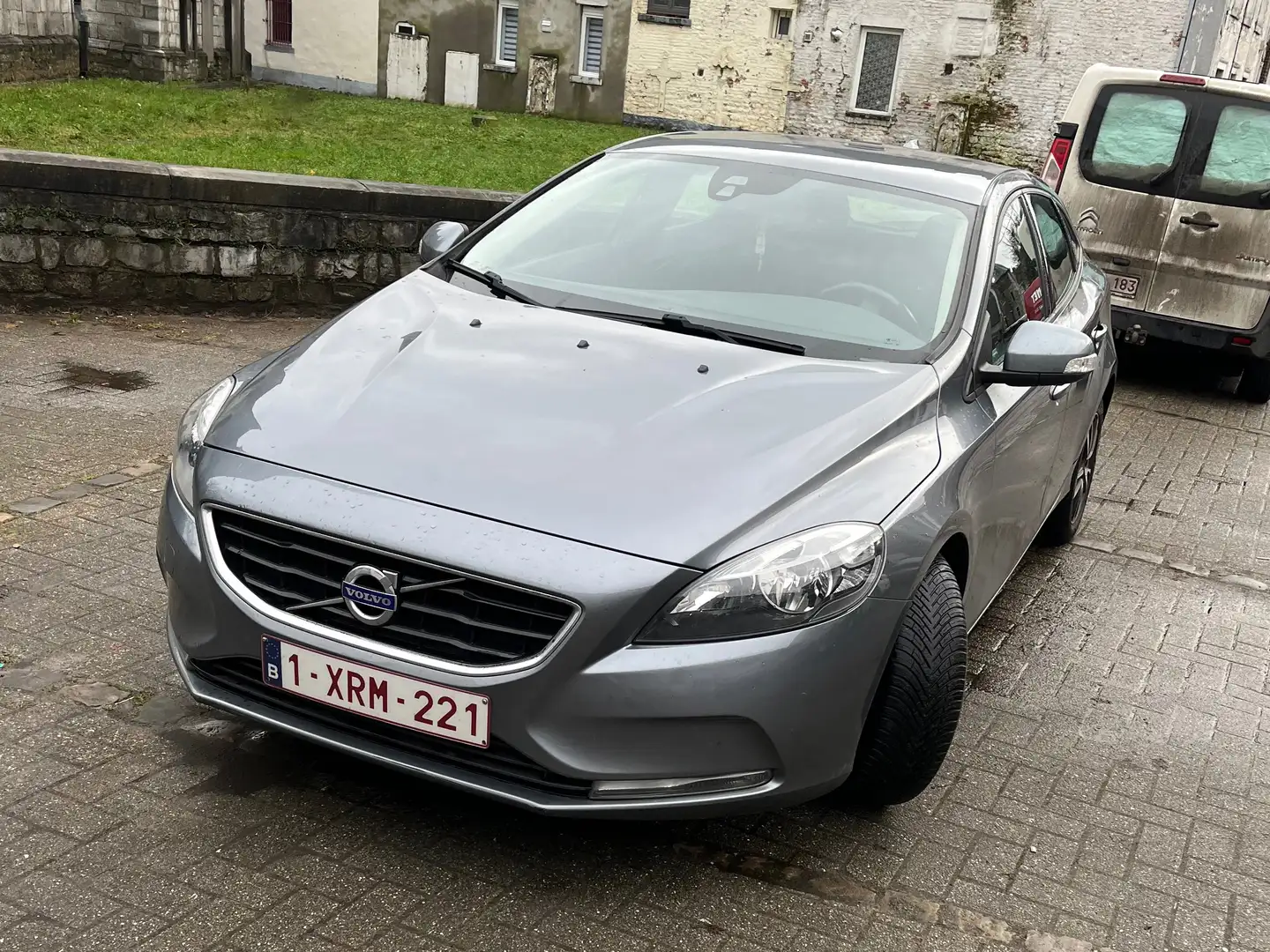 Volvo V40 V40 T2 120 Xénium Gris - 1