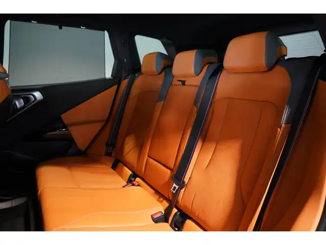 BMW X3 view 10