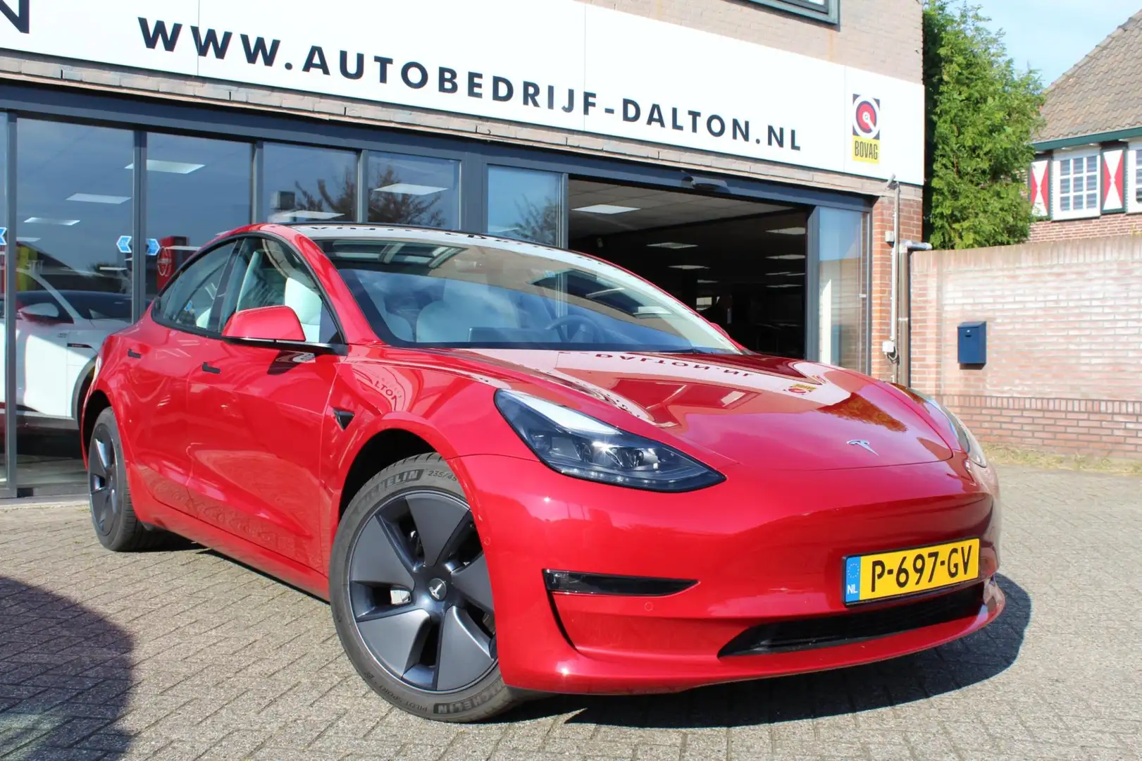 Tesla Model 3 Long Range AWD 75 kWh SOH 94.6 % / WIT LEER / UPGR Rood - 2
