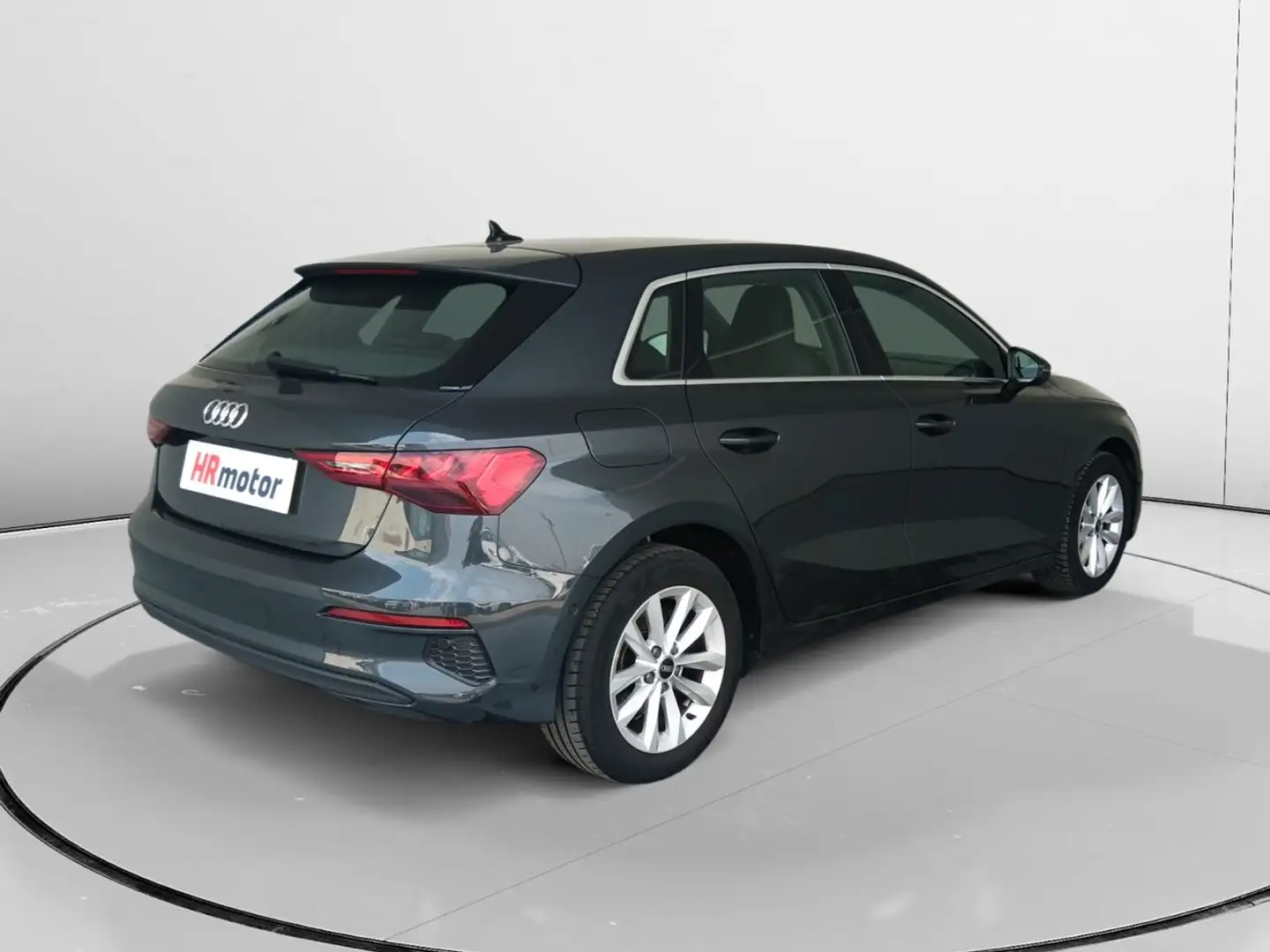 Audi A3 30 TFSI Gris - 2