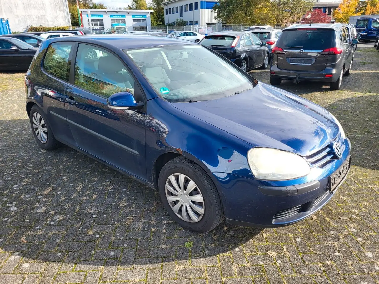 Volkswagen Golf Trendline Bleu - 2