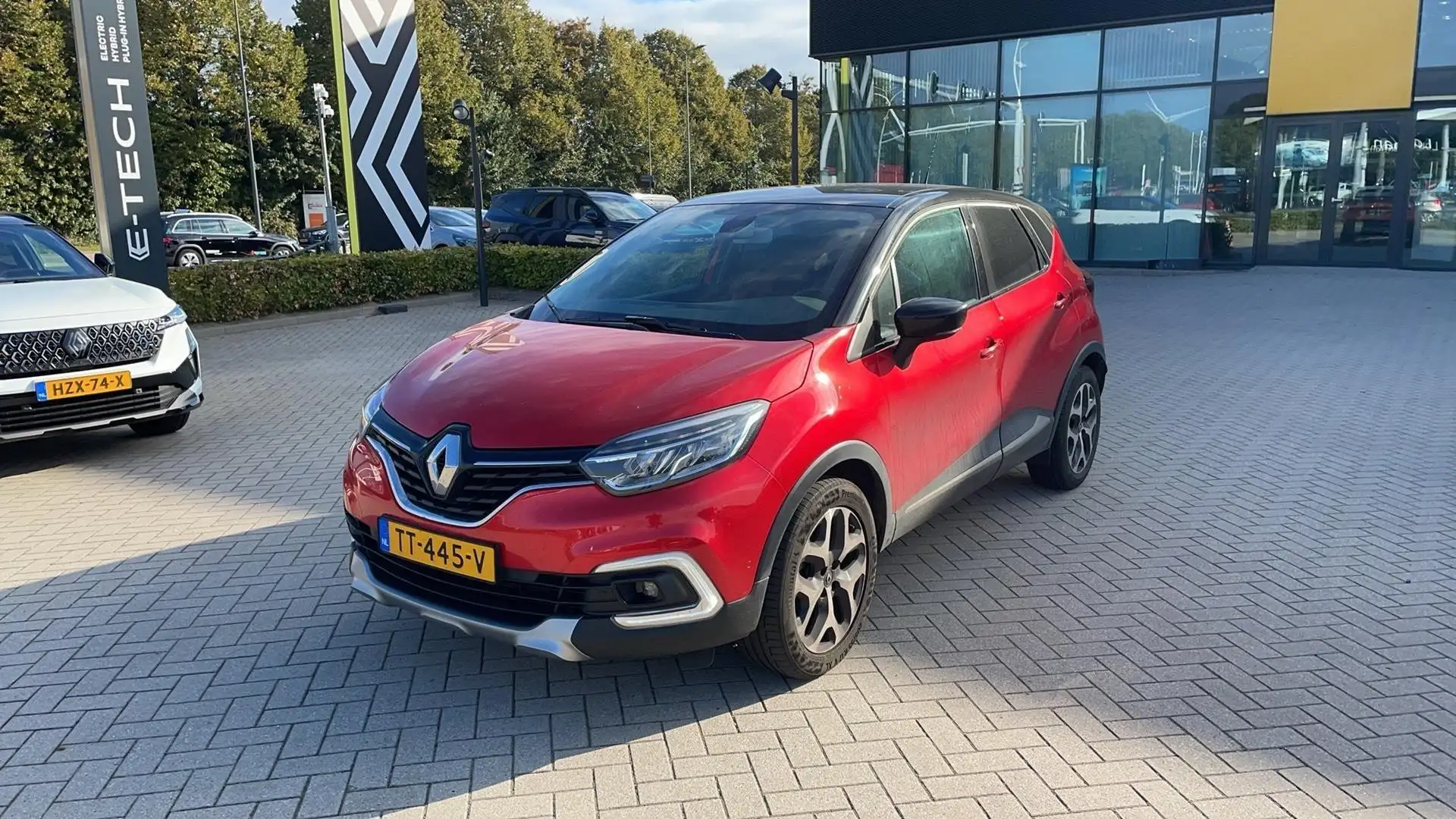 Renault Captur TCe 90 Intens Rouge - 1